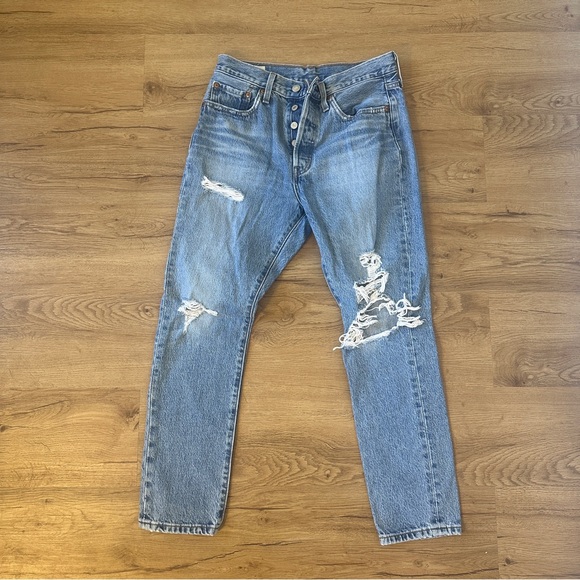 Levi 501 Skinny Jean - Picture 1 of 5